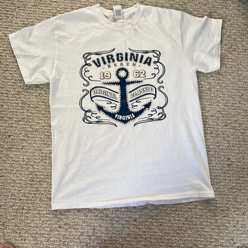 Gildan cotton t-shirt Virginia Beach M